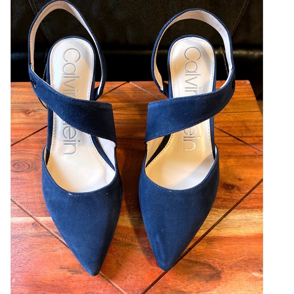 Calvin Klein Women's Navy Blue Suede Slingback Pointed Toe Heels Size 7M NWOT - Picture 2 of 10